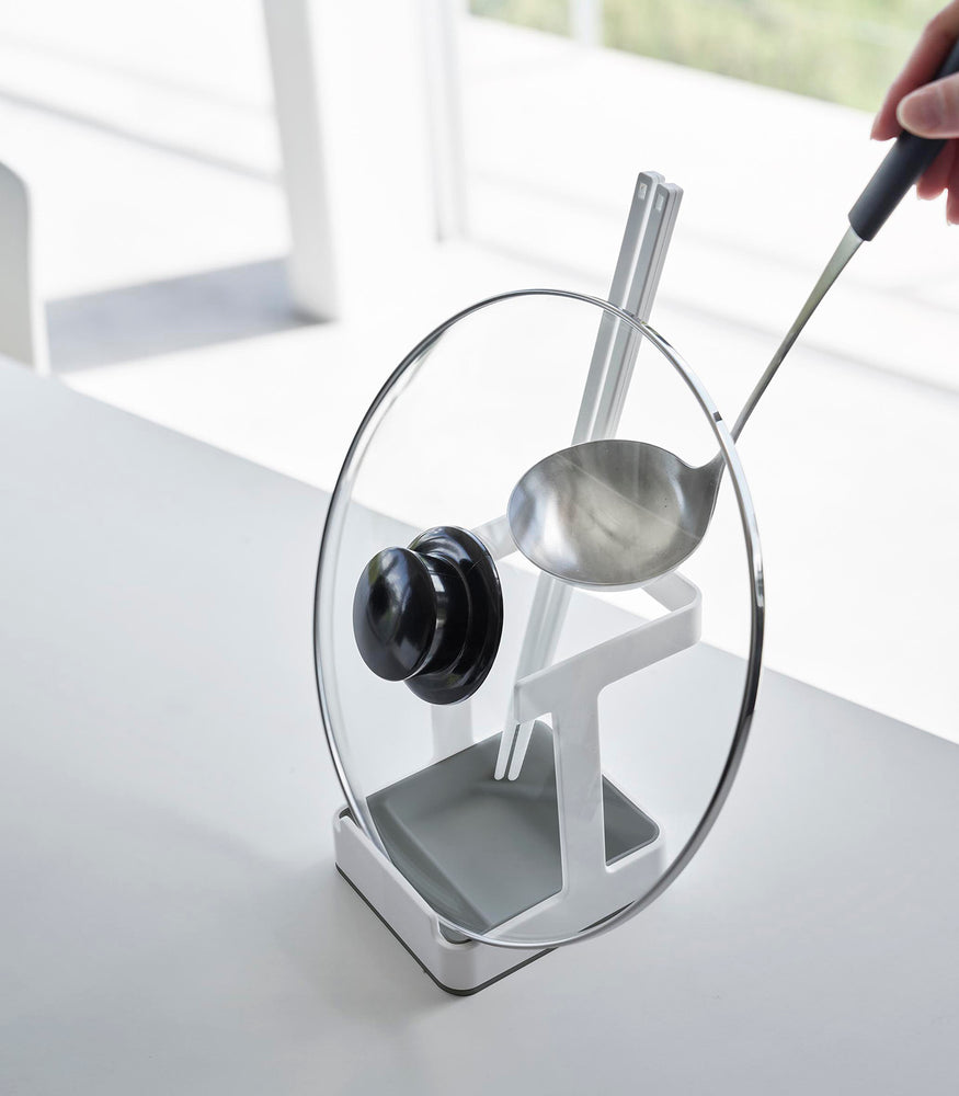 View 7 - Lid & Ladle Stand - Large