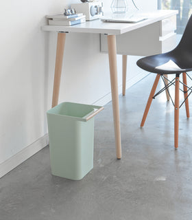 Blue Trash Can in office space by Yamazaki Home. view 7