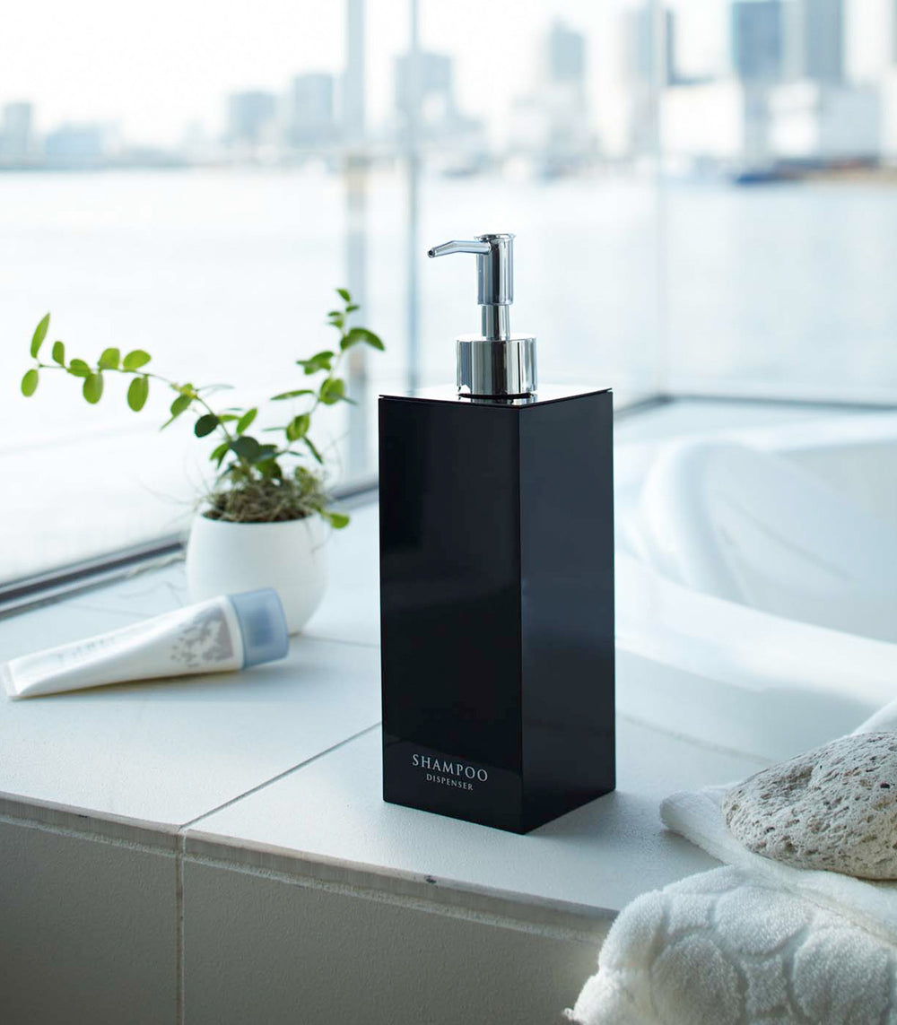 Distributeur de douche carré - Trois styles