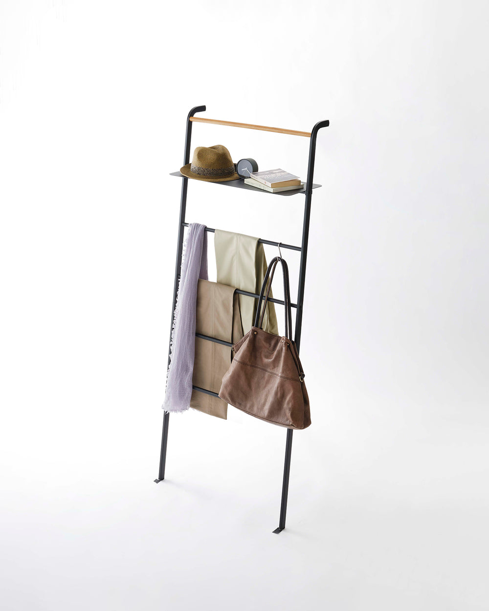 Leaning Storage Ladder With Shelf