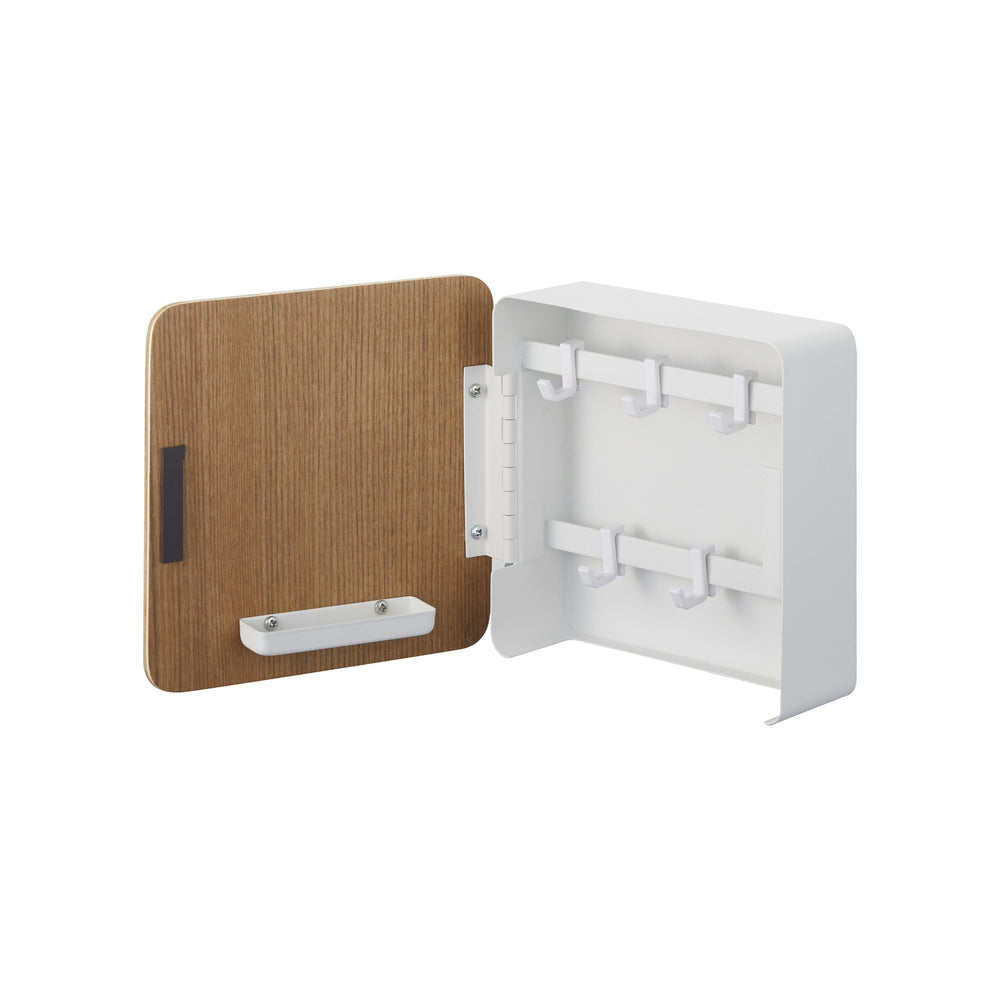 Yamazaki TOWER Magnetic Key Box Black | Design Is This