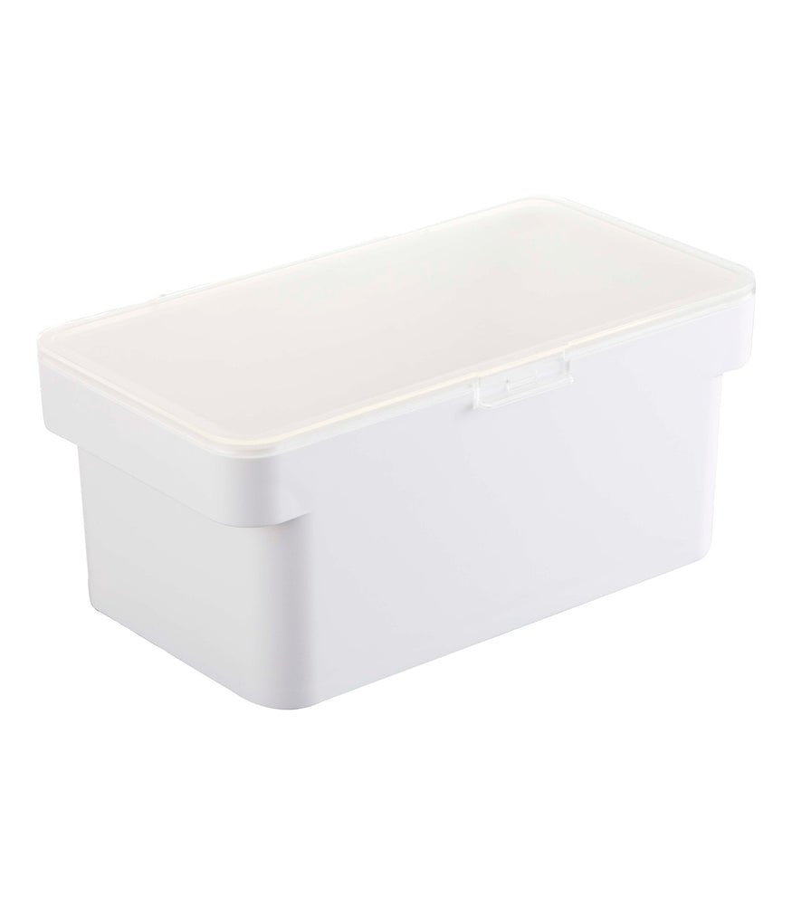 View 1 - Airtight Pet Food Container - Three Sizes on a blank background.