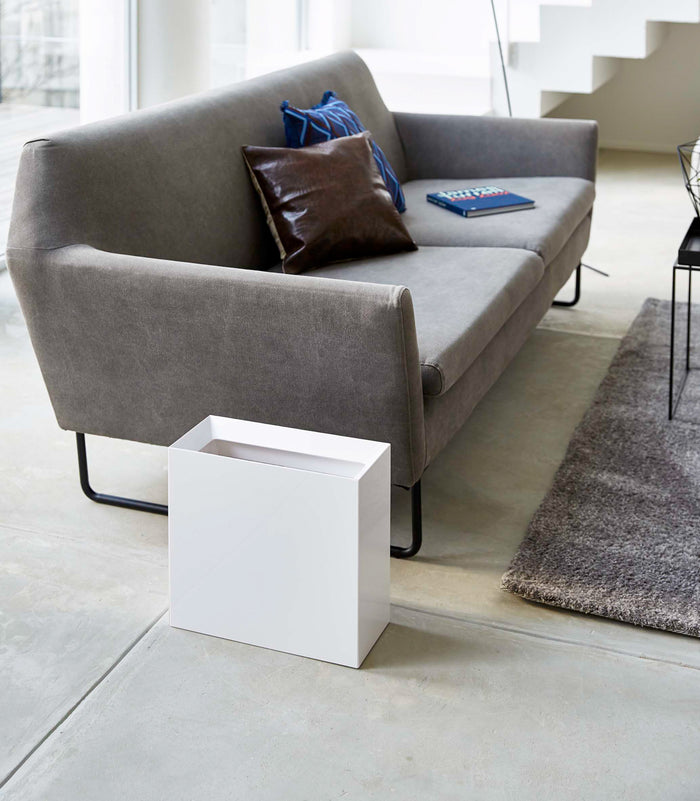 Image 451: Trash Can - Wide White