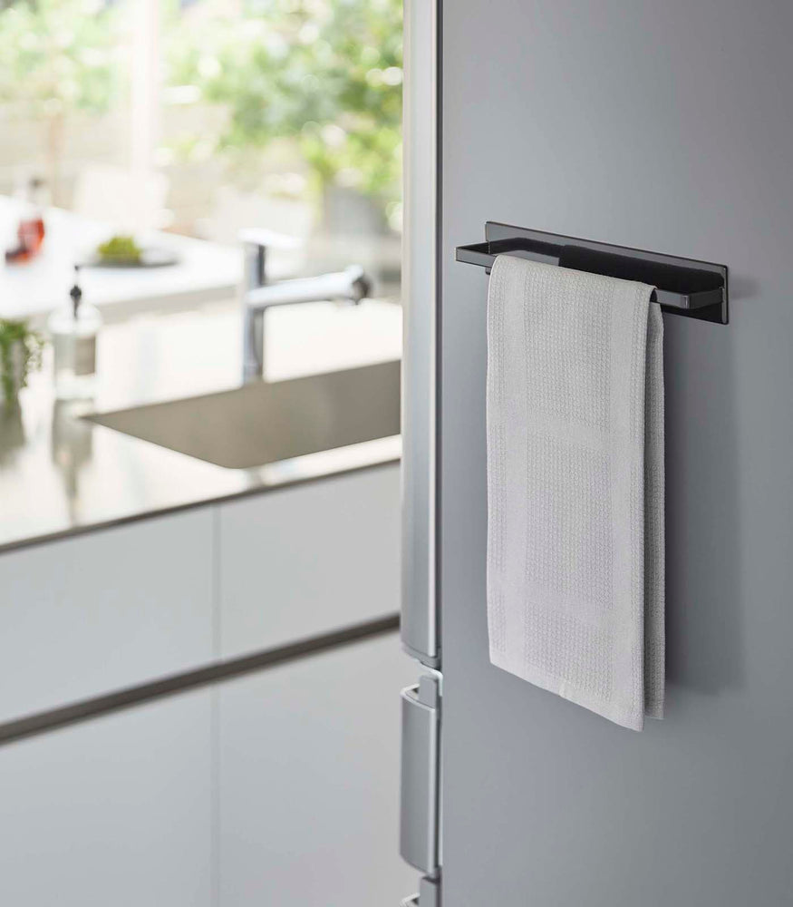Magnetic Paper Towel Holder for Refrigerator Kitchen Fridge Metal Cabinet  Grill