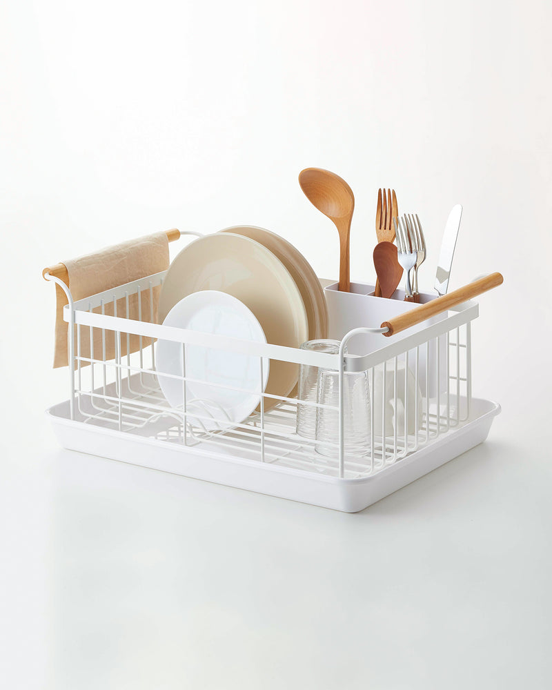 Prop photo showing White Dish Rack with various props.