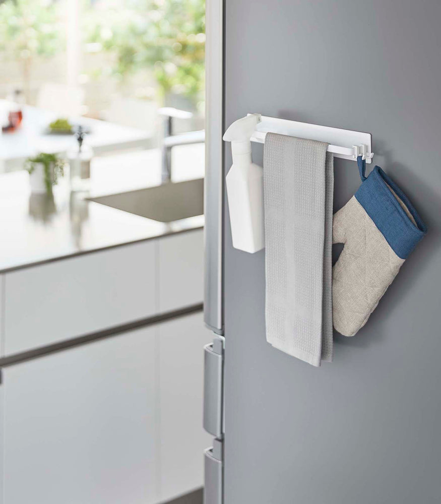 Magnetic Kitchen Towel Holder
